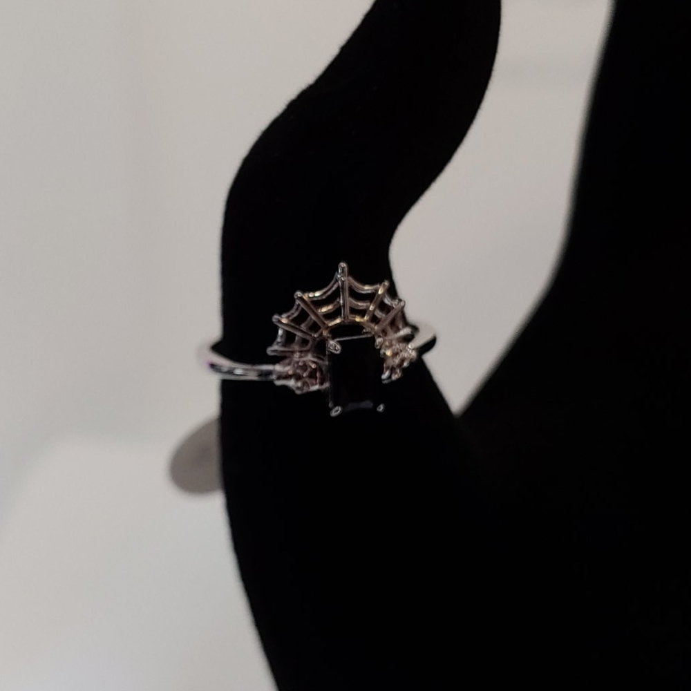 Silver tone Web Ring with Black Stone